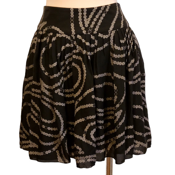 Banana Republic Womens Skirt Sz 4 Black Cream 100% Silk Flowing Abstract Career - Picture 1 of 12